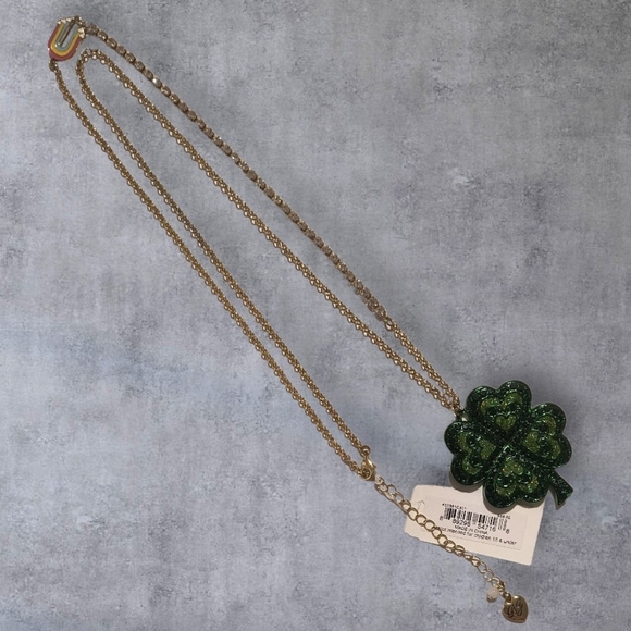 Betsey Johnson St. Patrick's Day 4 Leaf Clover Necklace - Picture 2 of 5